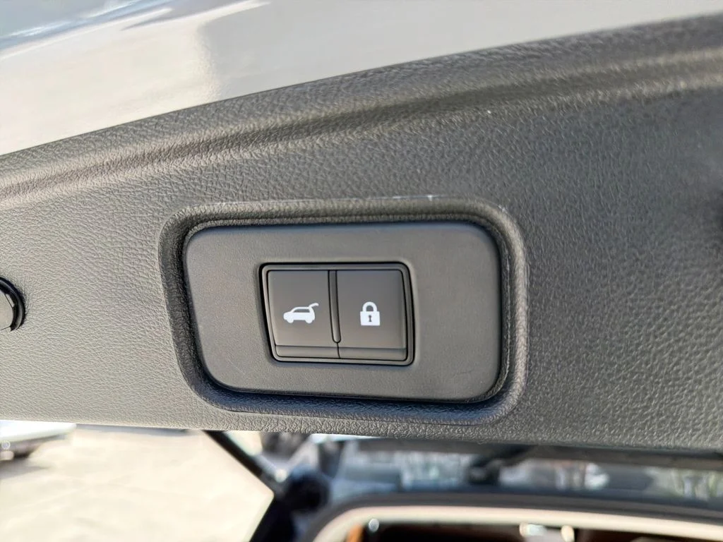 New 2026 Boulder Gray Pearl Nissan Platinum image 34