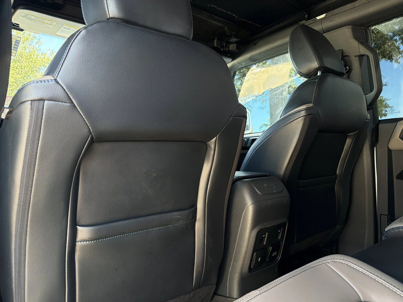 Used 2024 White Ford Wildtrak image 18