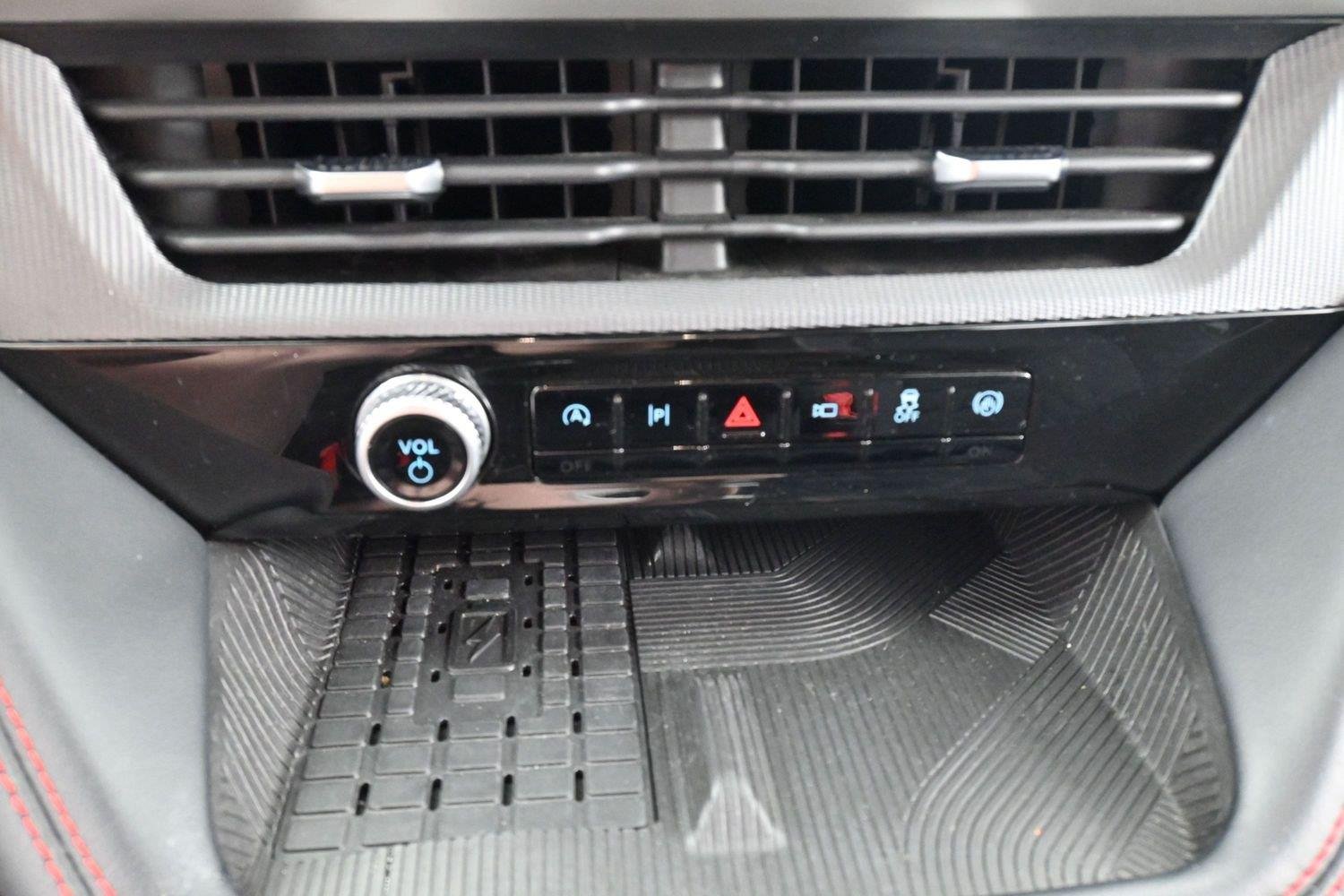 Used 2025 Carbonized Gray Ford ST-Line image 25