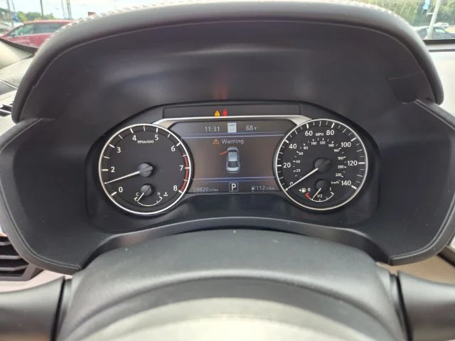Used 2022 White Nissan 2.5 Platinum image 34