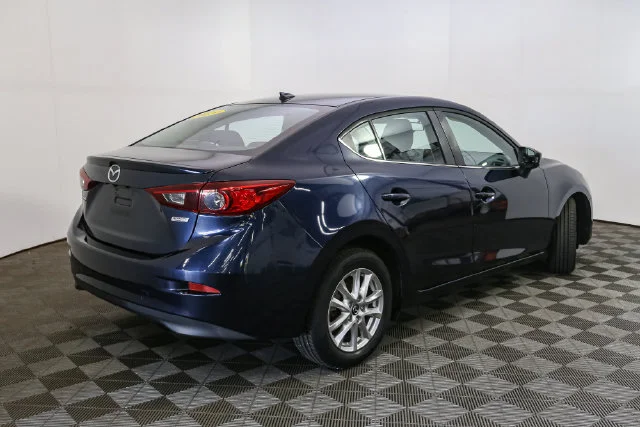 Used 2015 Blue Mazda i Touring image 12
