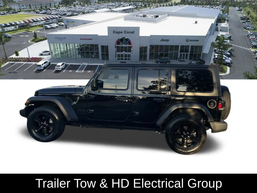 Certified Used 2022 Black Jeep Unlimited Sport Altitude image 9
