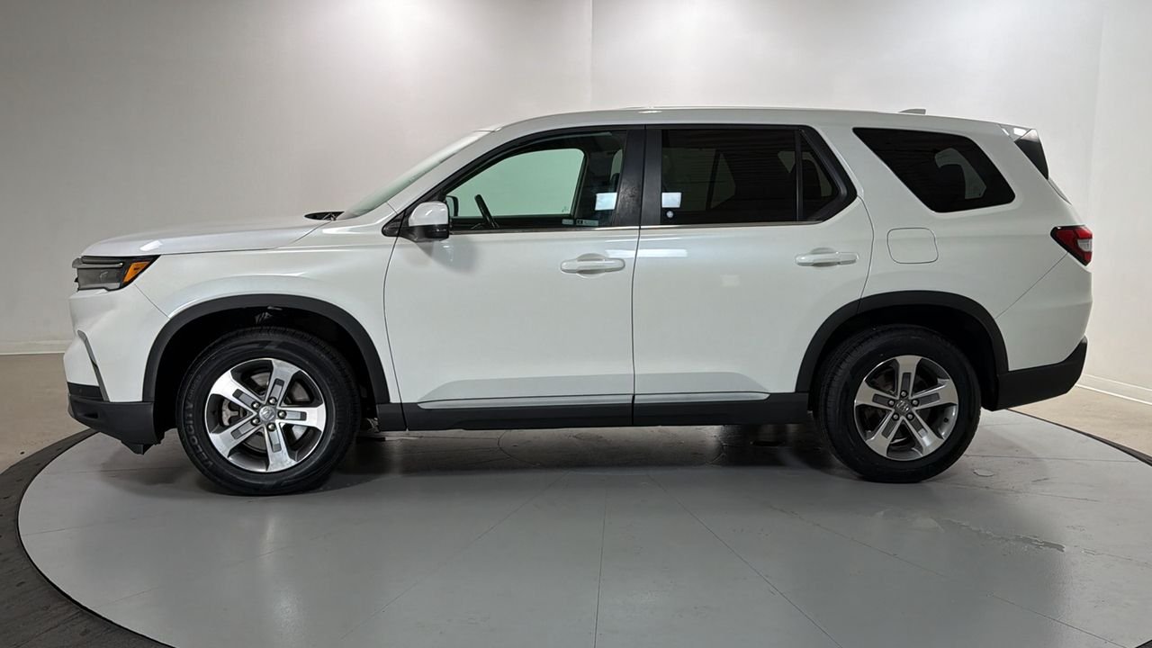 Used 2023 White Honda EX-L image 8