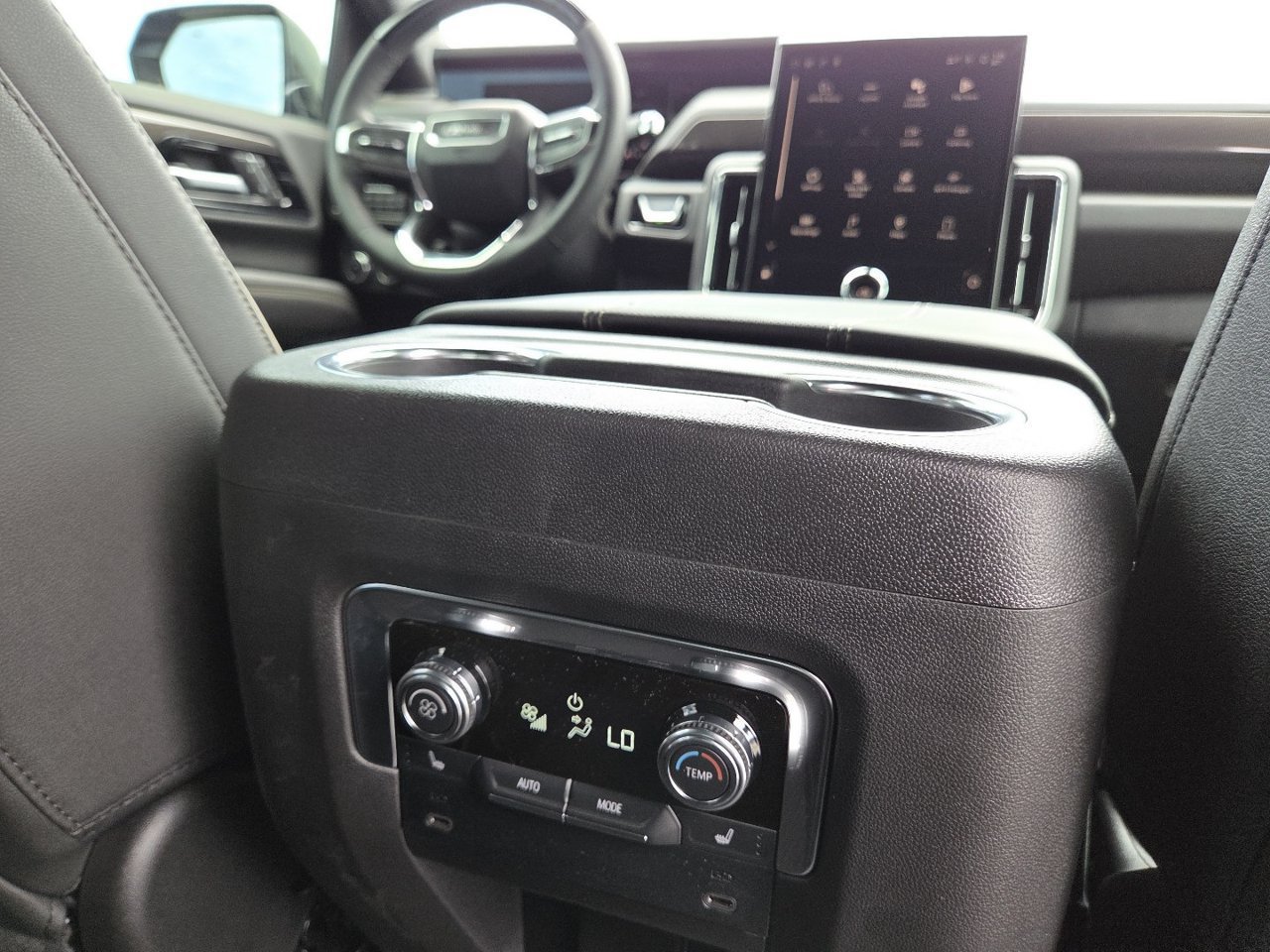 2026 GMC Yukon Elevation - Photo 28