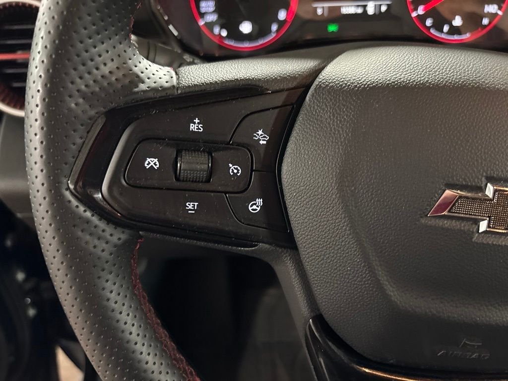 Used 2025 Black Chevrolet 1RS image 15