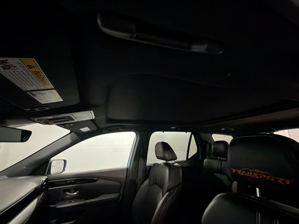 Used 2025 Diffused Sky Pearl Honda TrailSport image 18