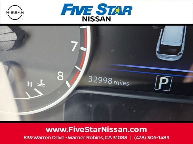 Used 2024 Black Nissan Platinum image 29