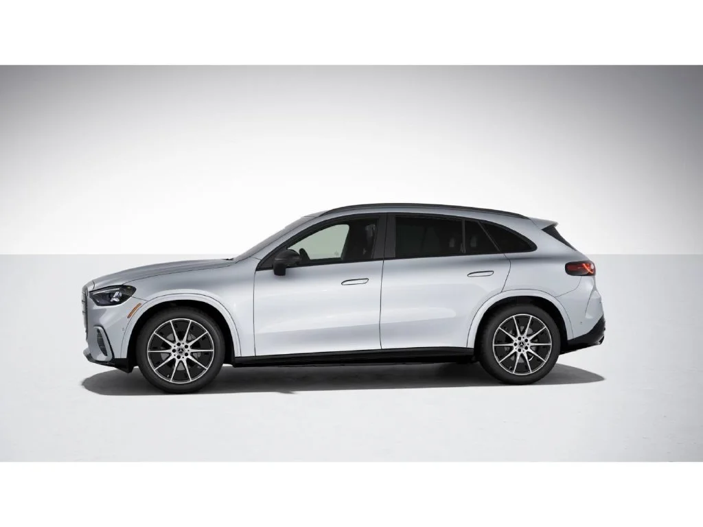 New 2027 Silver Mercedes-Benz GLC 400 image 35