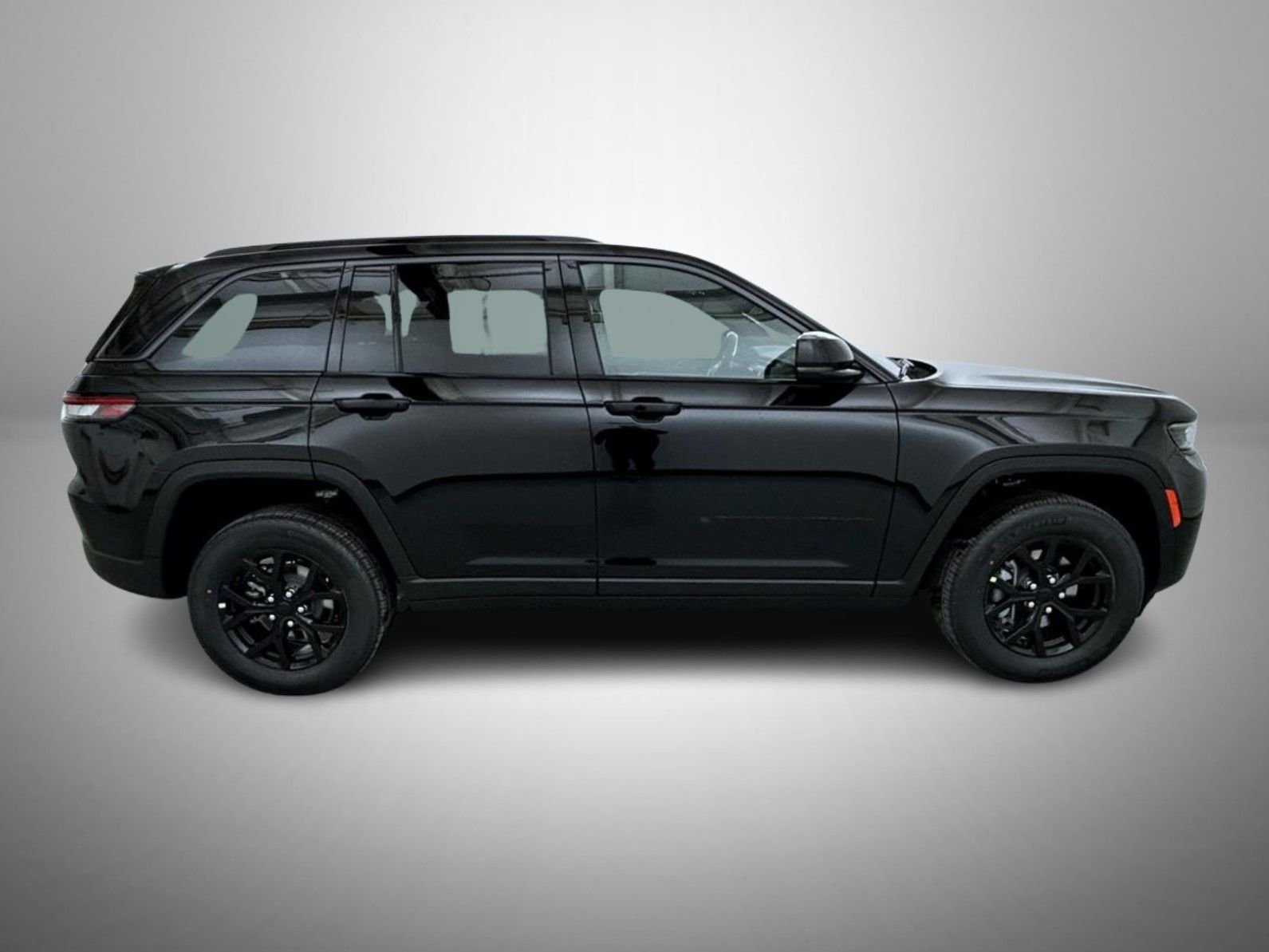 New 2026 Diamond Black Crystal Pearl-Coat Exterior Paint Jeep Altitude image 4