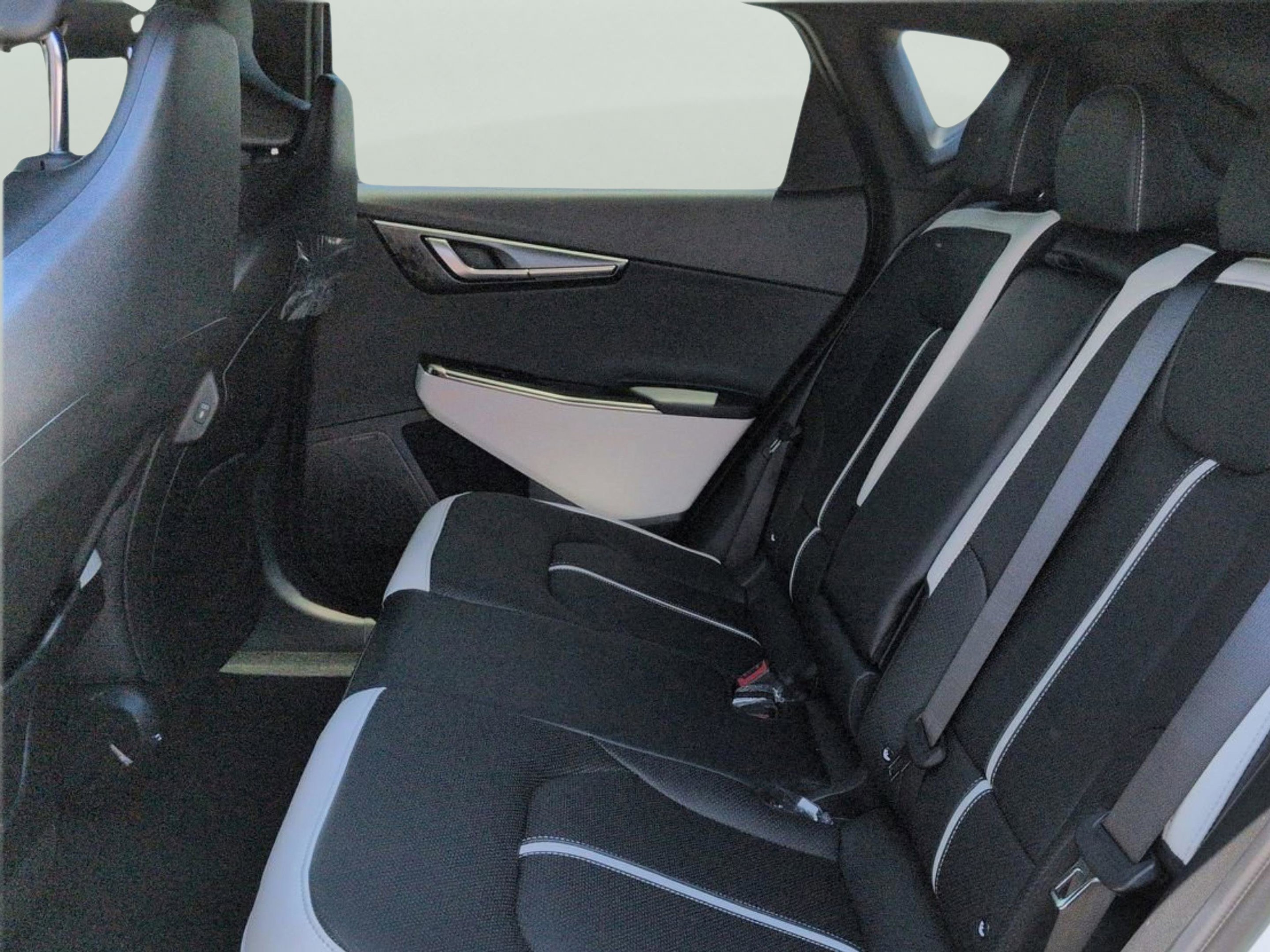New 2026 Glacier White Pearl/Black Roof Kia GT-Line image 30