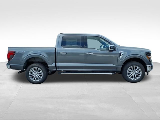 New 2026 Carbonized Gray Metallic Ford XLT image 16