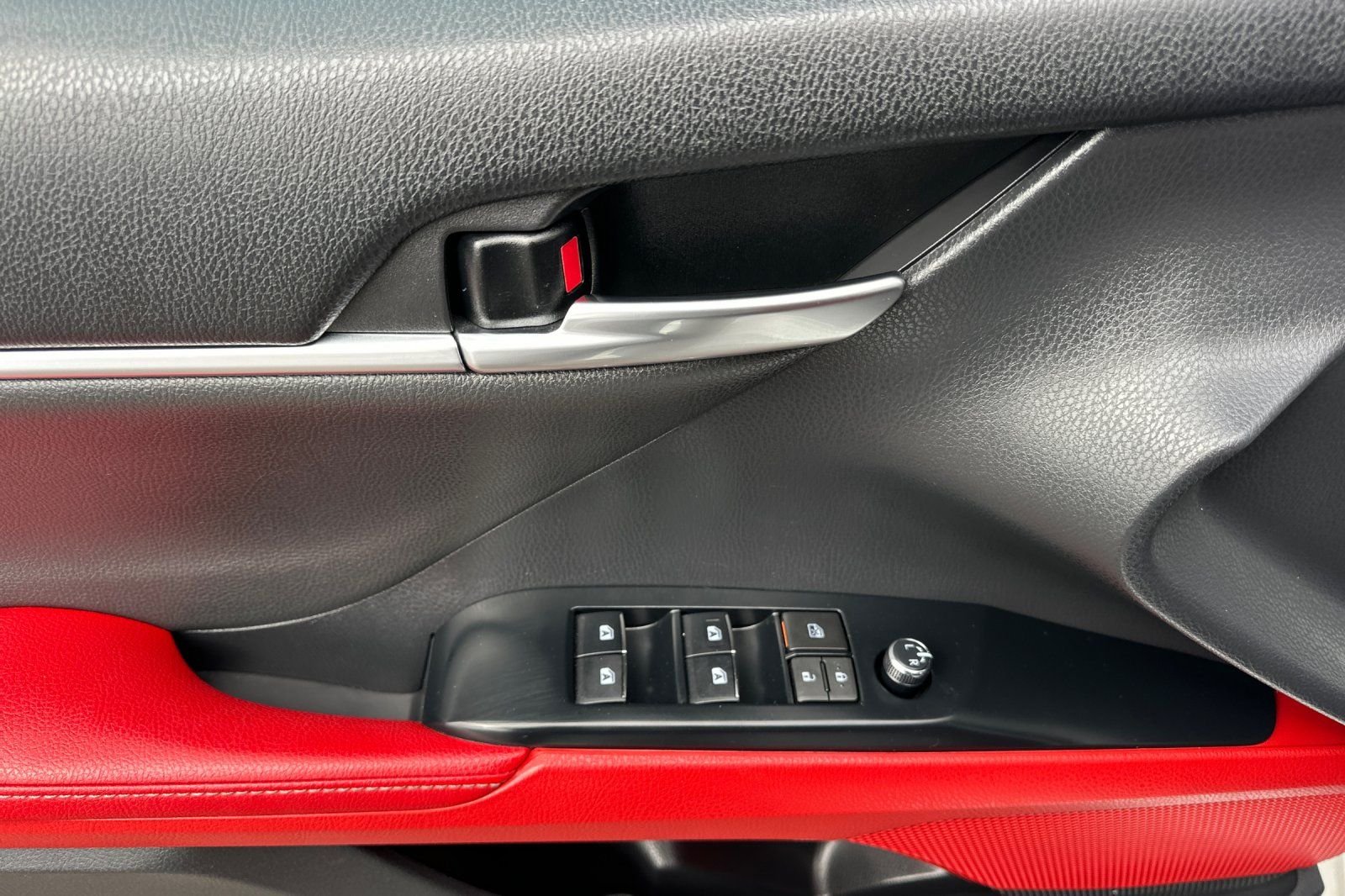 Used 2019 Beige Toyota XSE image 10