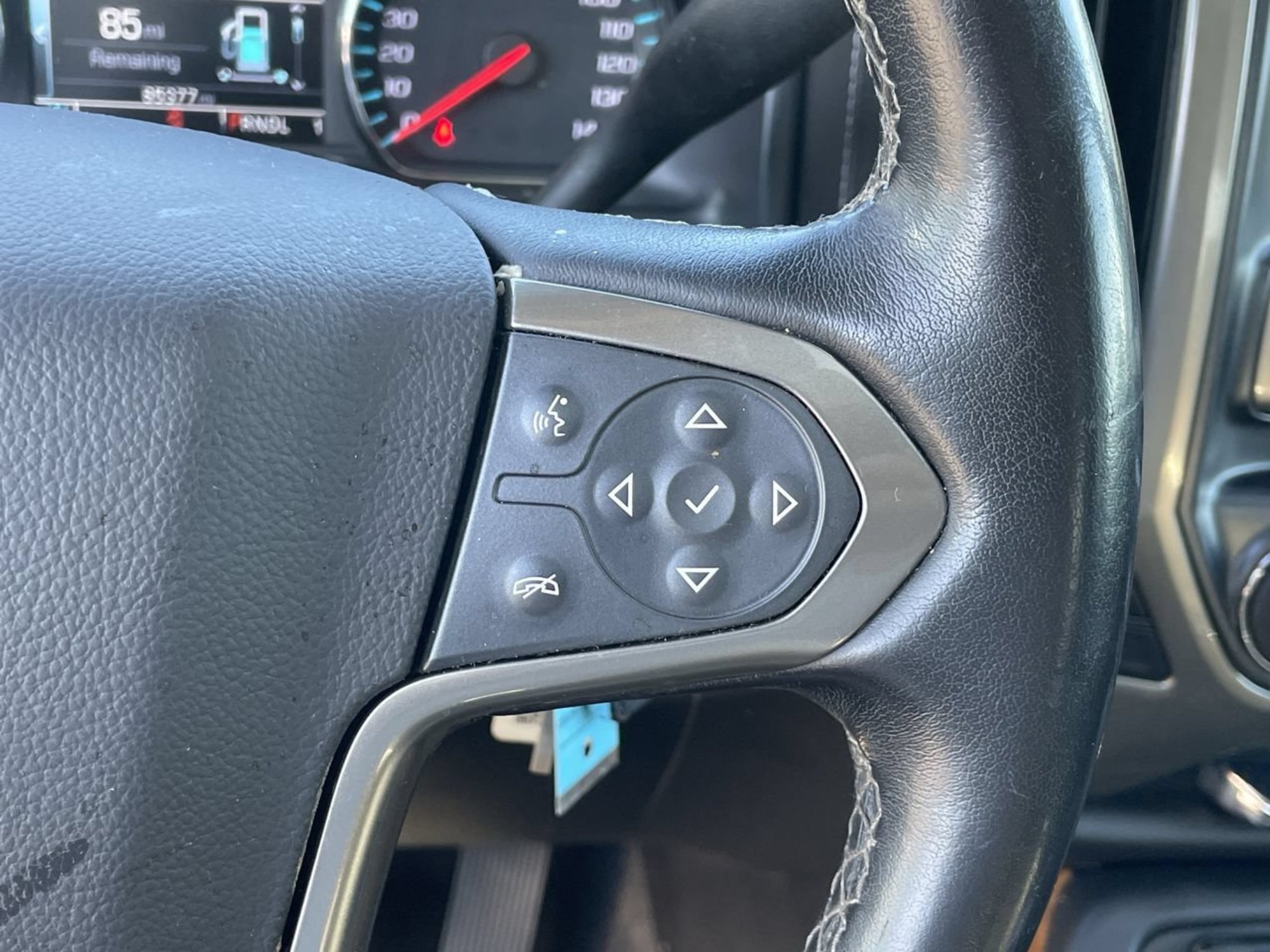 Used 2019 Summit White Chevrolet High Country image 30