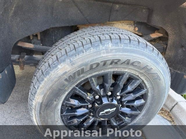Used 2022 Summit White Chevrolet LT image 12