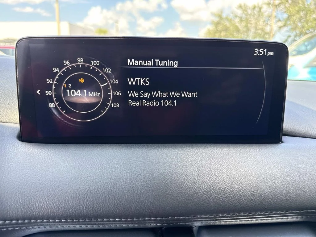 Used 2021 Silver Mazda Grand Touring image 30