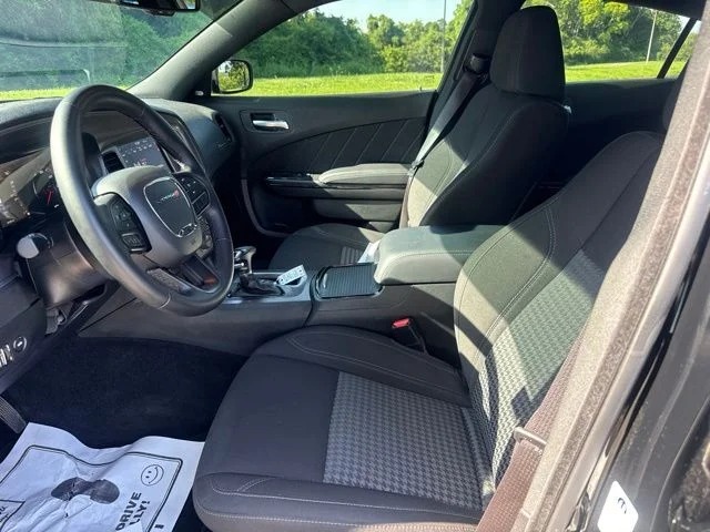 Used 2023 Black Dodge SXT image 15