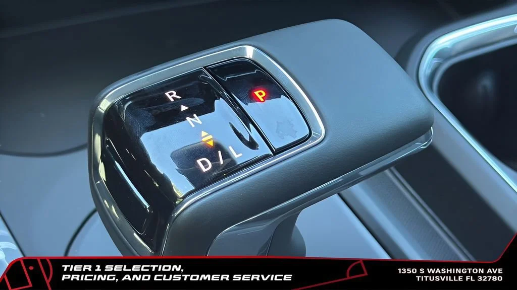 New 2026 Summit White GMC Elevation image 37