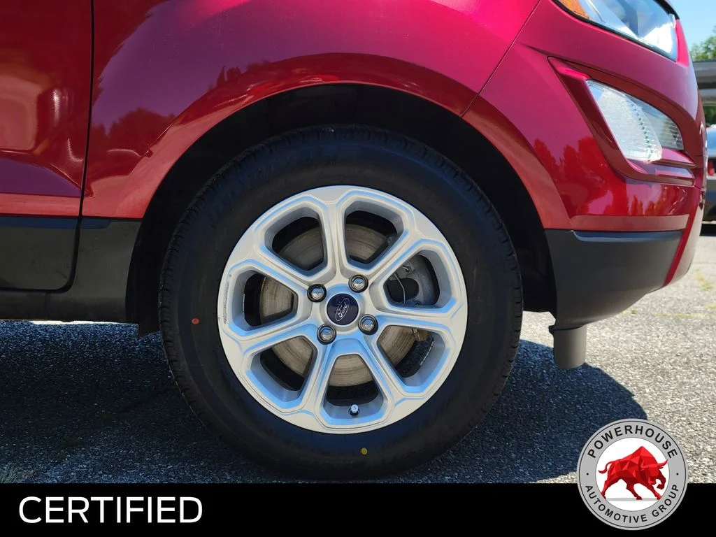 Used 2018 Red Ford SE image 12