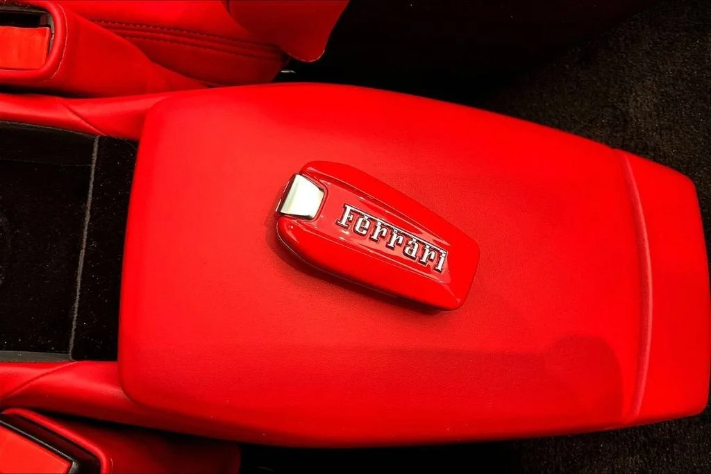 Used 2017 Nero Ferrari  image 28