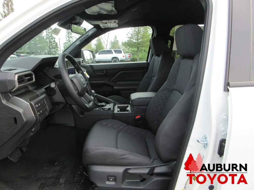 2026 Toyota Tacoma SR5 - Photo 7