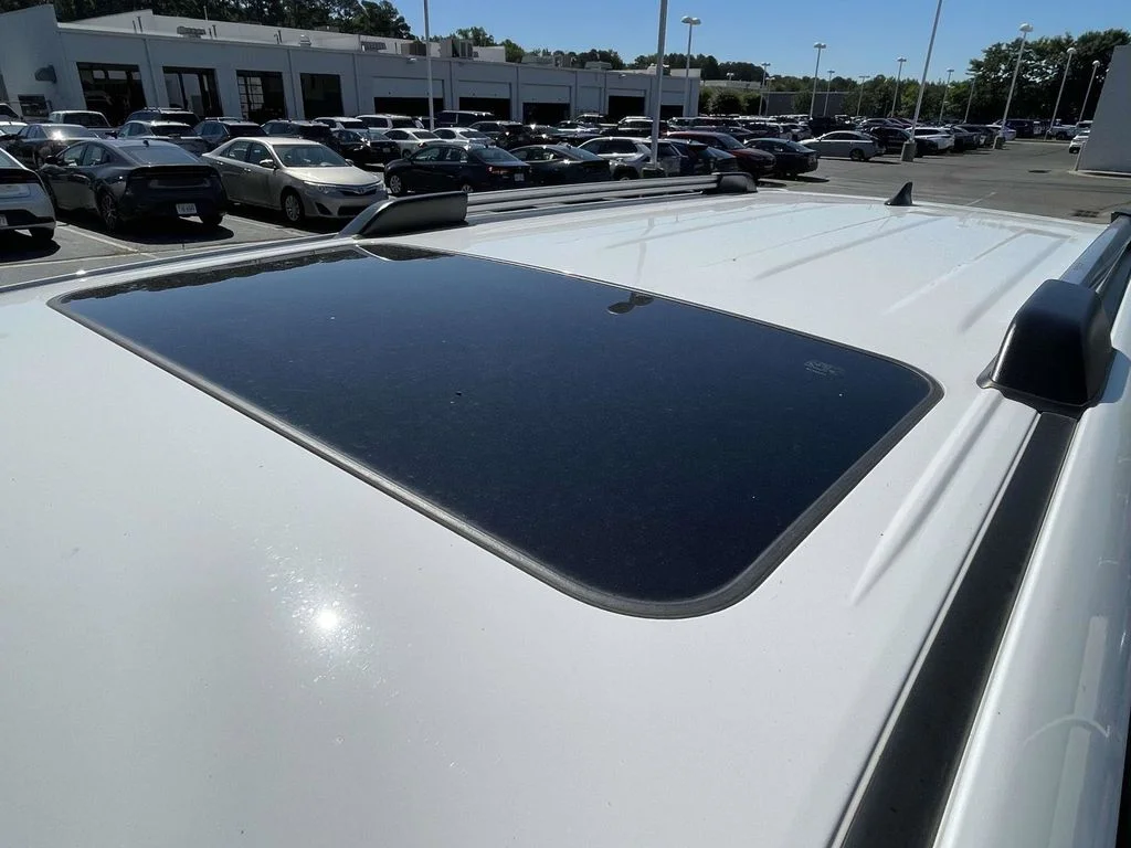 Used 2023 White Toyota SR5 Premium image 31