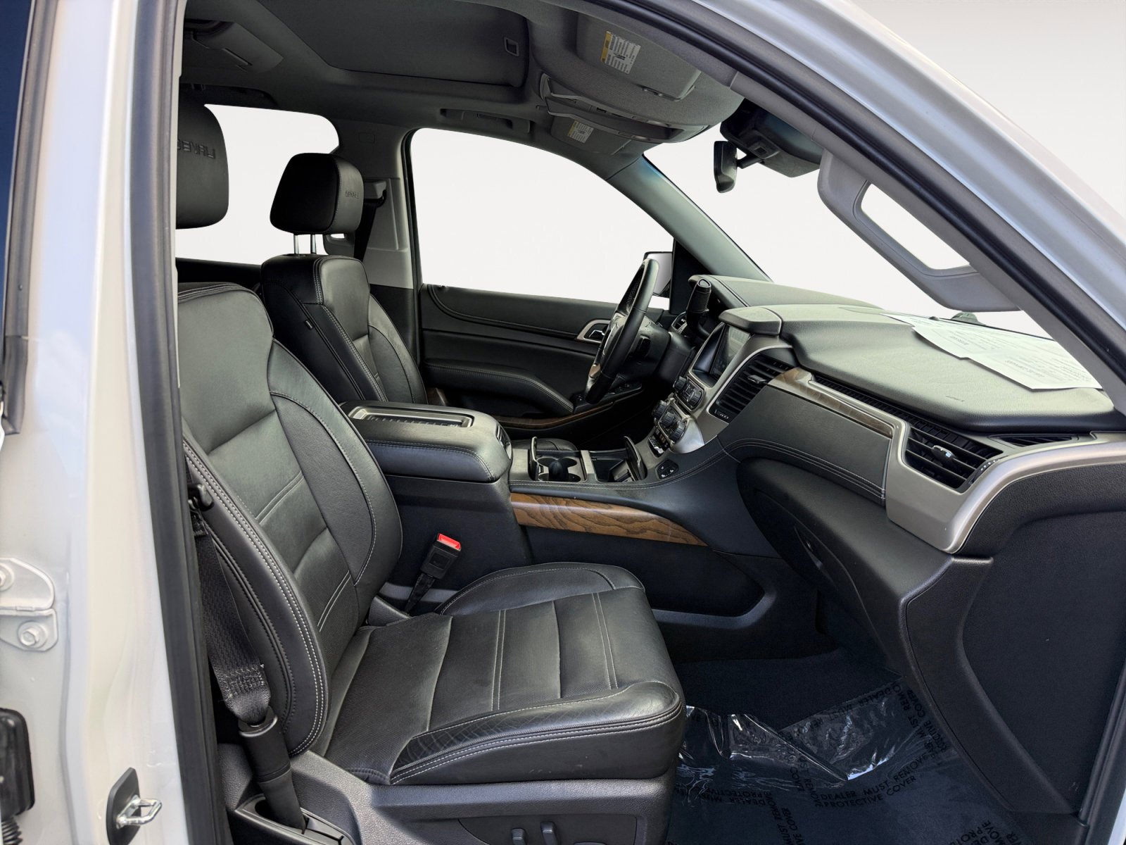 Used 2019 WHITE FROST TRICOAT GMC Denali image 19