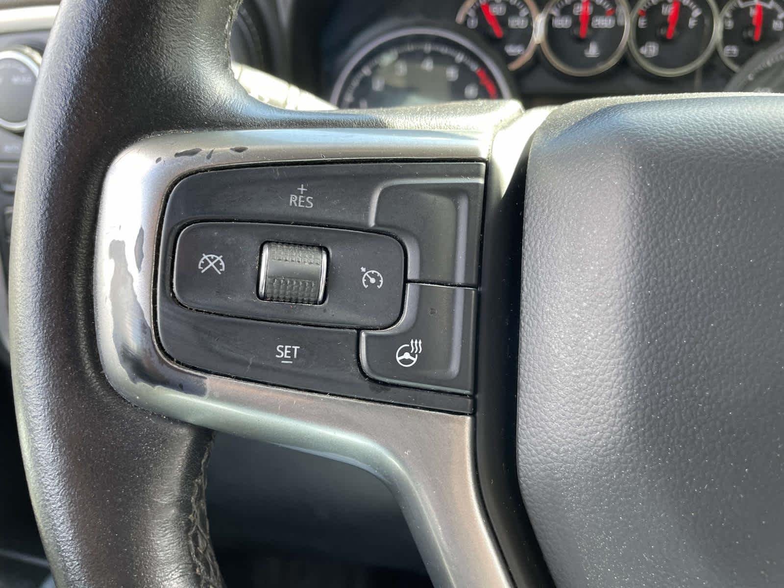 Used 2021 BLACK Chevrolet RST image 33