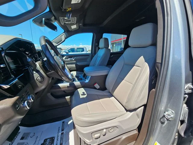 Used 2024 Sterling Metallic GMC SLT image 17