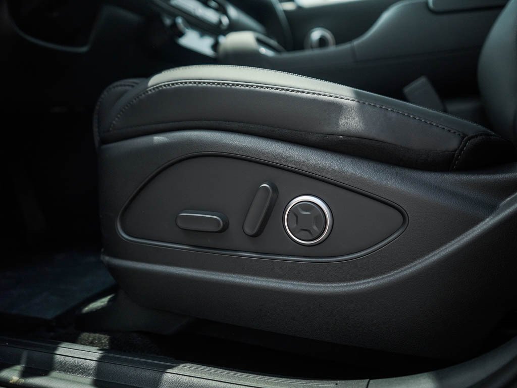 New 2026 Abyss Black Pearl Hyundai SEL Premium 7P AWD image 21