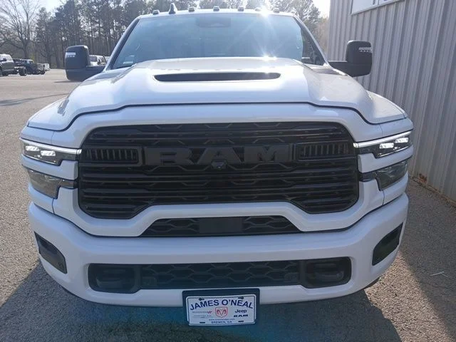 New 2026 Bright White Clear-Coat Exterior Paint RAM Laramie image 15