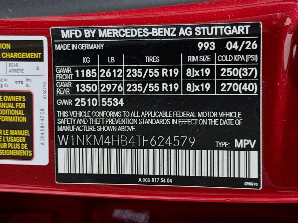 New 2026 MANUFAKTUR Patagonia Red Metallic Mercedes-Benz GLC 300 image 33