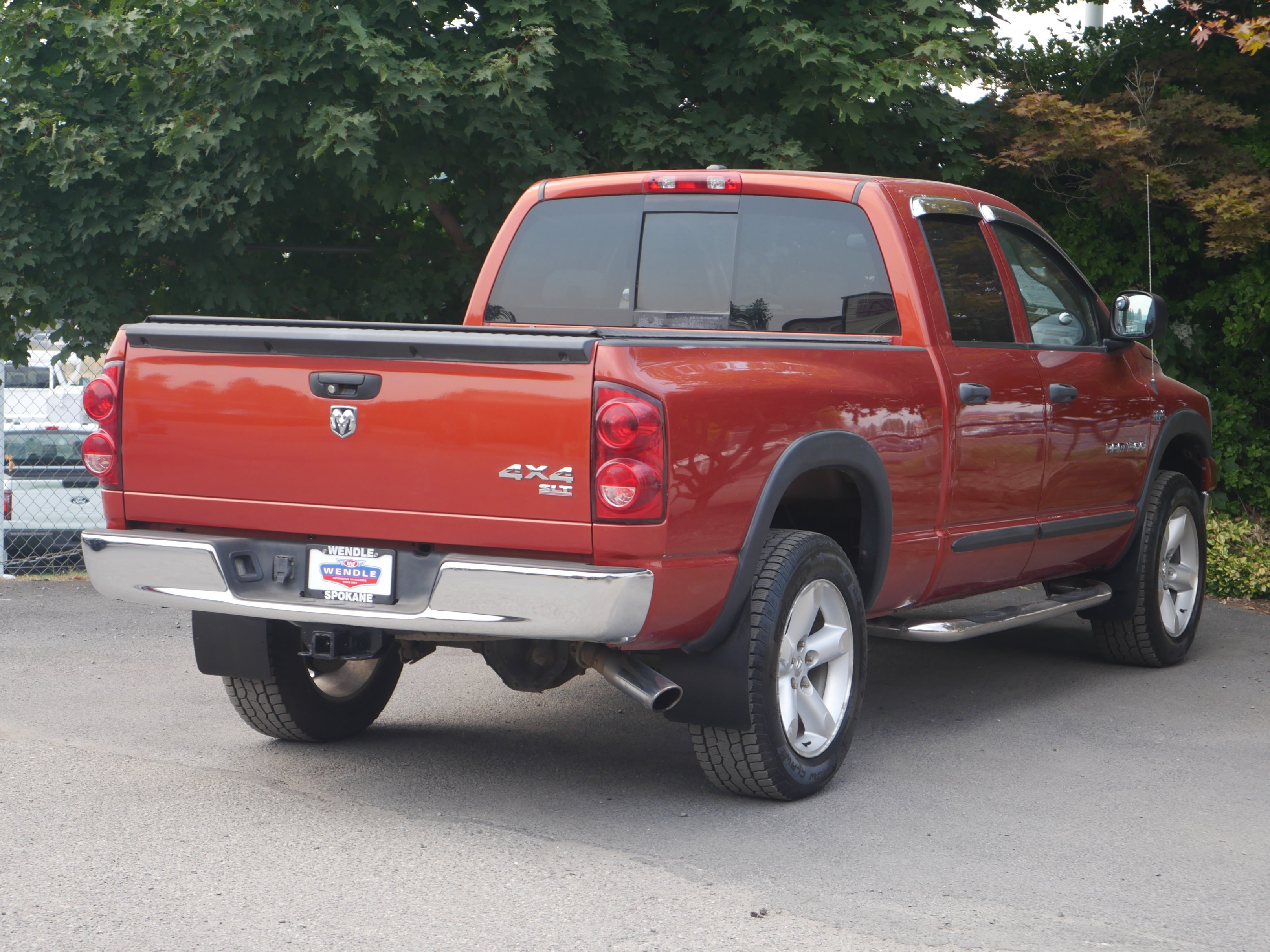 Used 2007 Sunburst Orange Pearl Dodge SLT image 17
