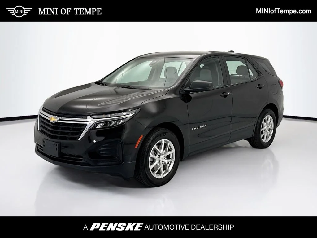 2023 Chevrolet Equinox LS's photo