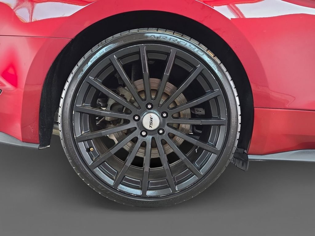 Used 2017 Red Ford GT Premium image 9