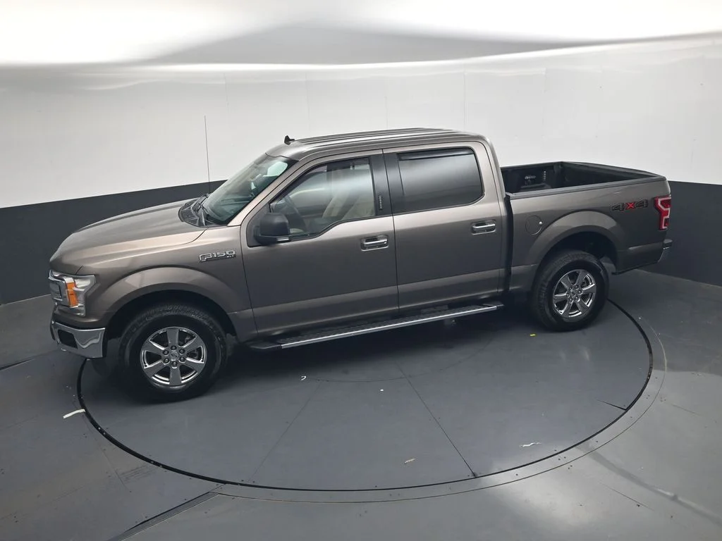 Used 2020 Stone Gray Metallic Ford XLT image 23