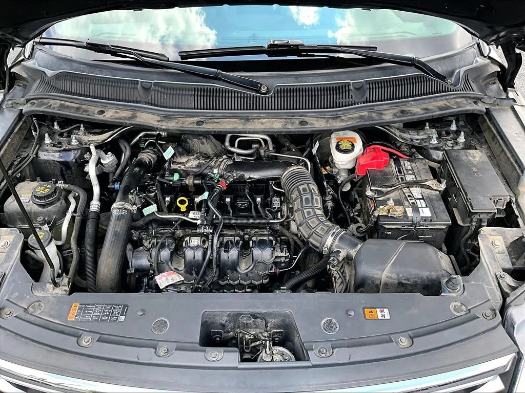 Used 2019 Black Ford XLT image 9
