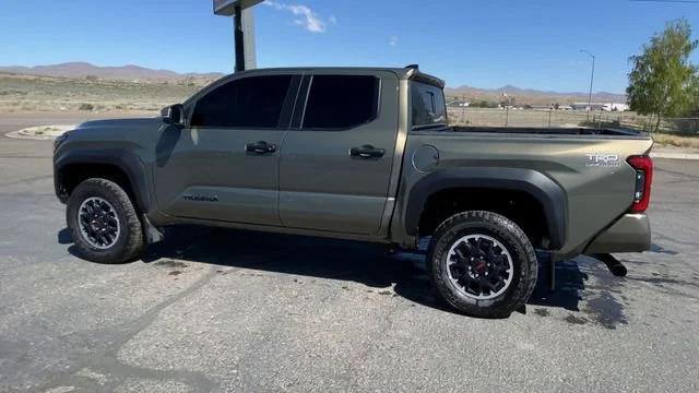 Used 2024 Bronze Oxide Toyota SR5 image 6