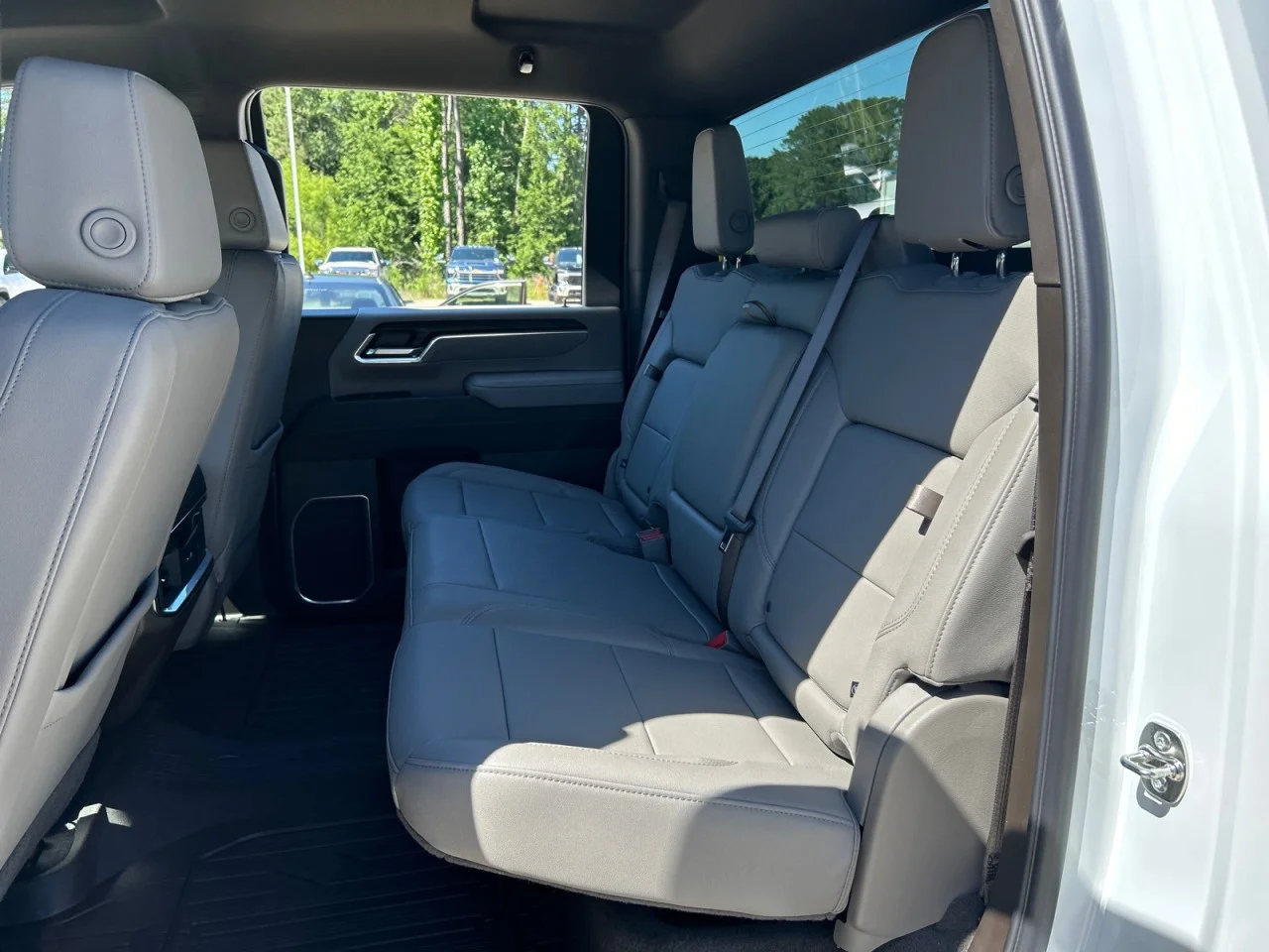 New 2026 Summit White GMC SLT image 18