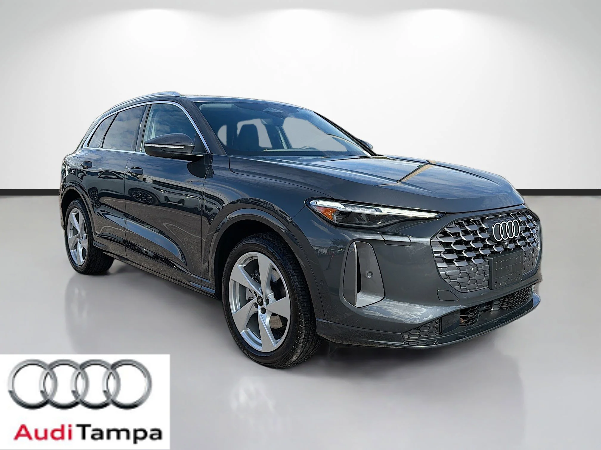 2025 Audi Q5 Prestige quattro's photo