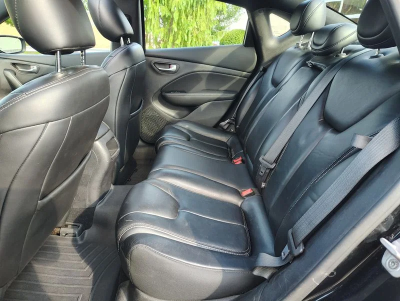 Used 2013 Black Dodge Limited image 17