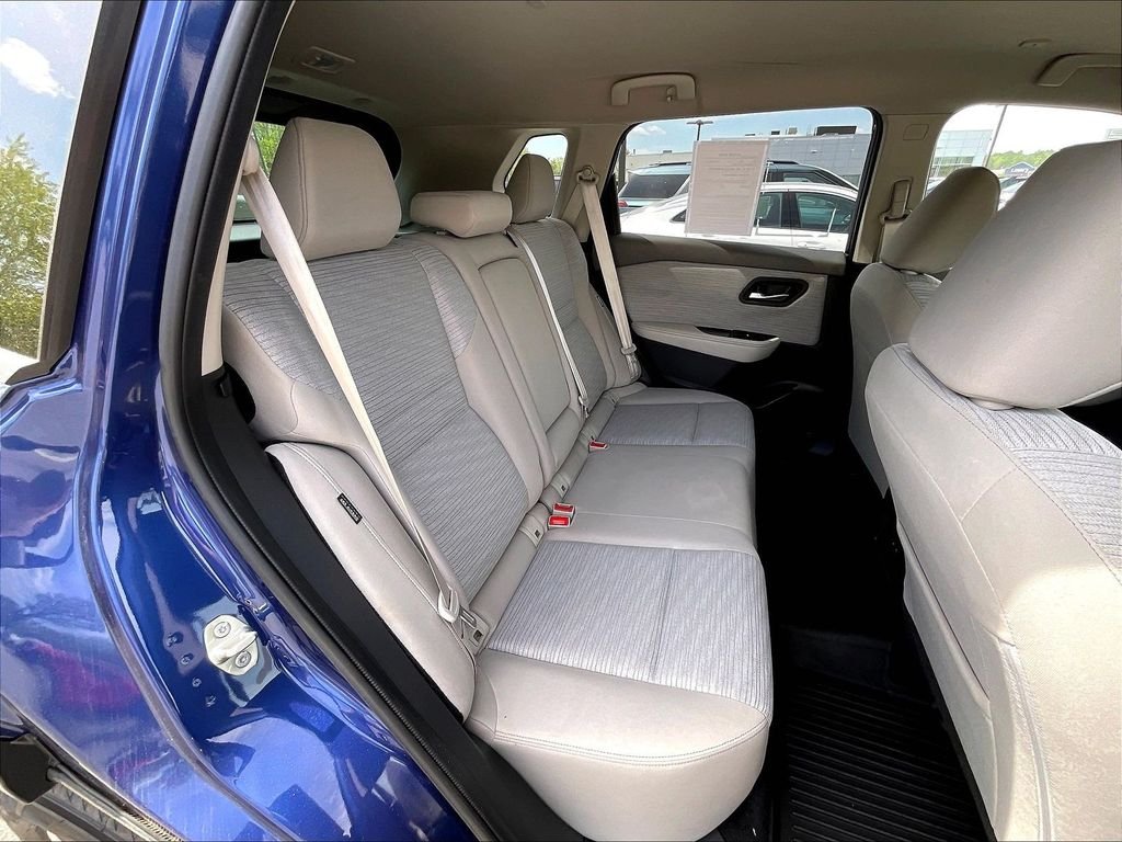 Used 2023 Caspian Blue Metallic Nissan SV image 15