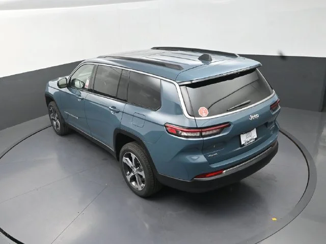 New 2026 Steel Blue Exterior Paint Jeep Limited image 14