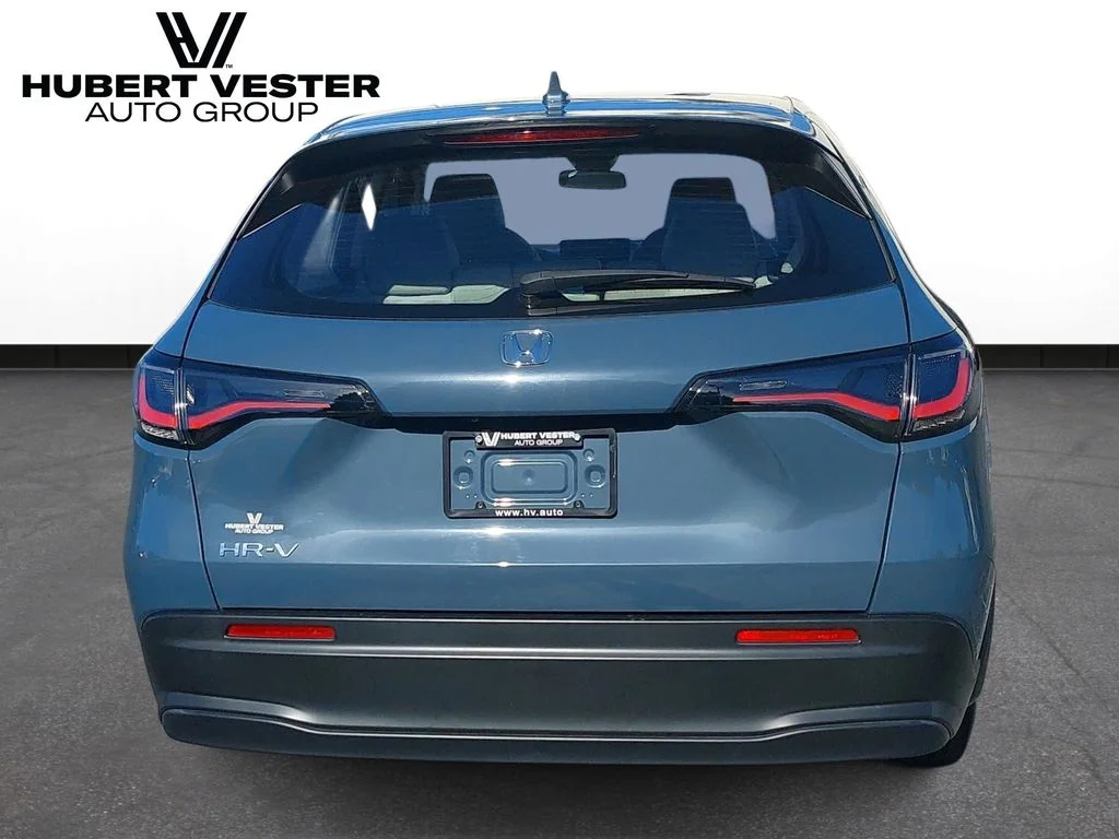 Used 2025  Honda LX image 8