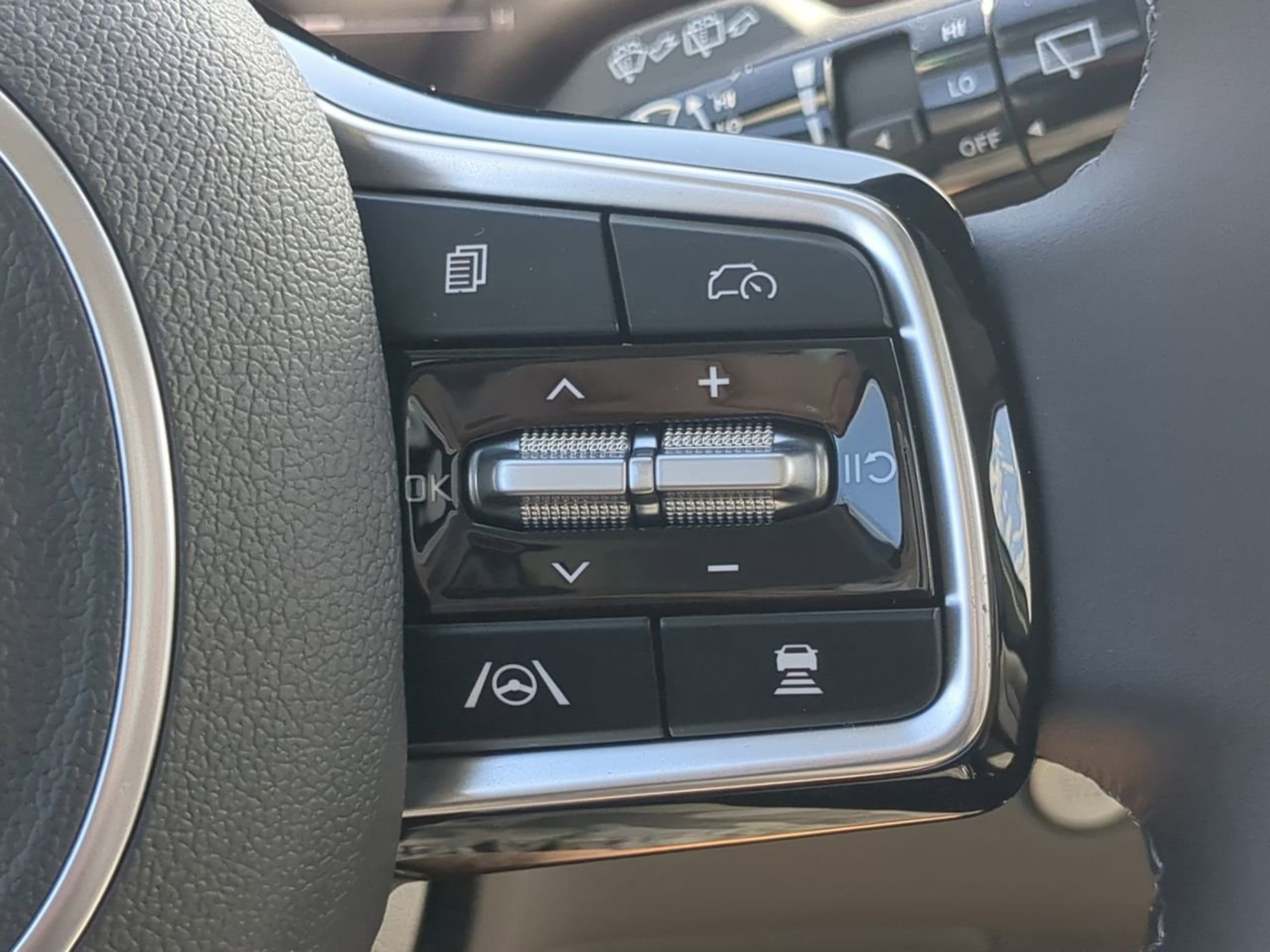 New 2026 Flare Red Kia EX image 24