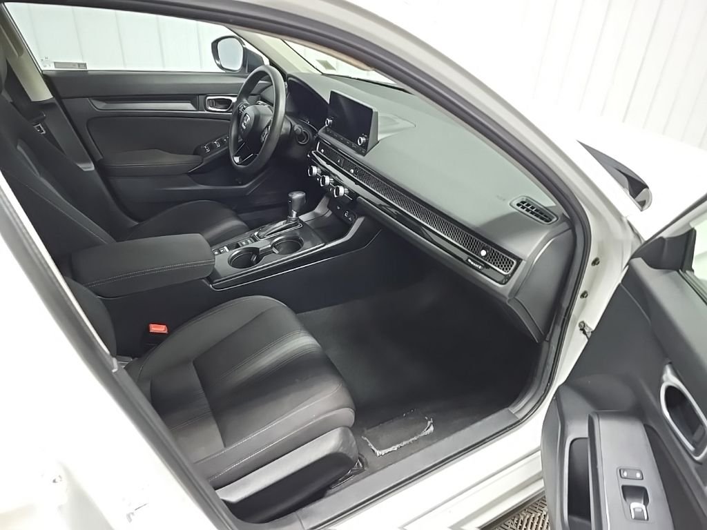 Used 2023 White Honda LX image 15