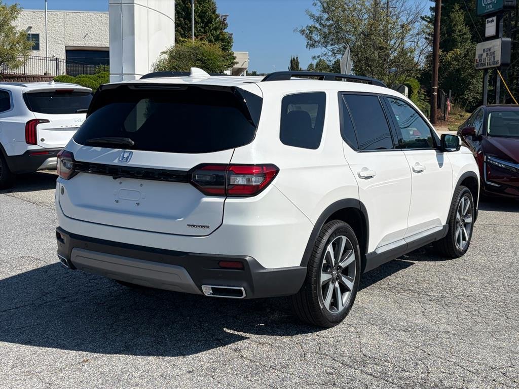 Used 2025 Platinum White Pearl Wx Honda Touring image 4