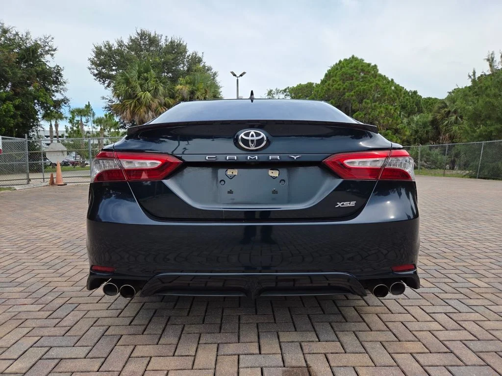 Used 2019 Blue Toyota XSE V6 image 10