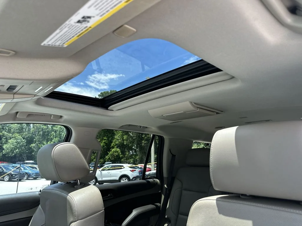 Certified Used 2018 Summit White Chevrolet Premier image 19