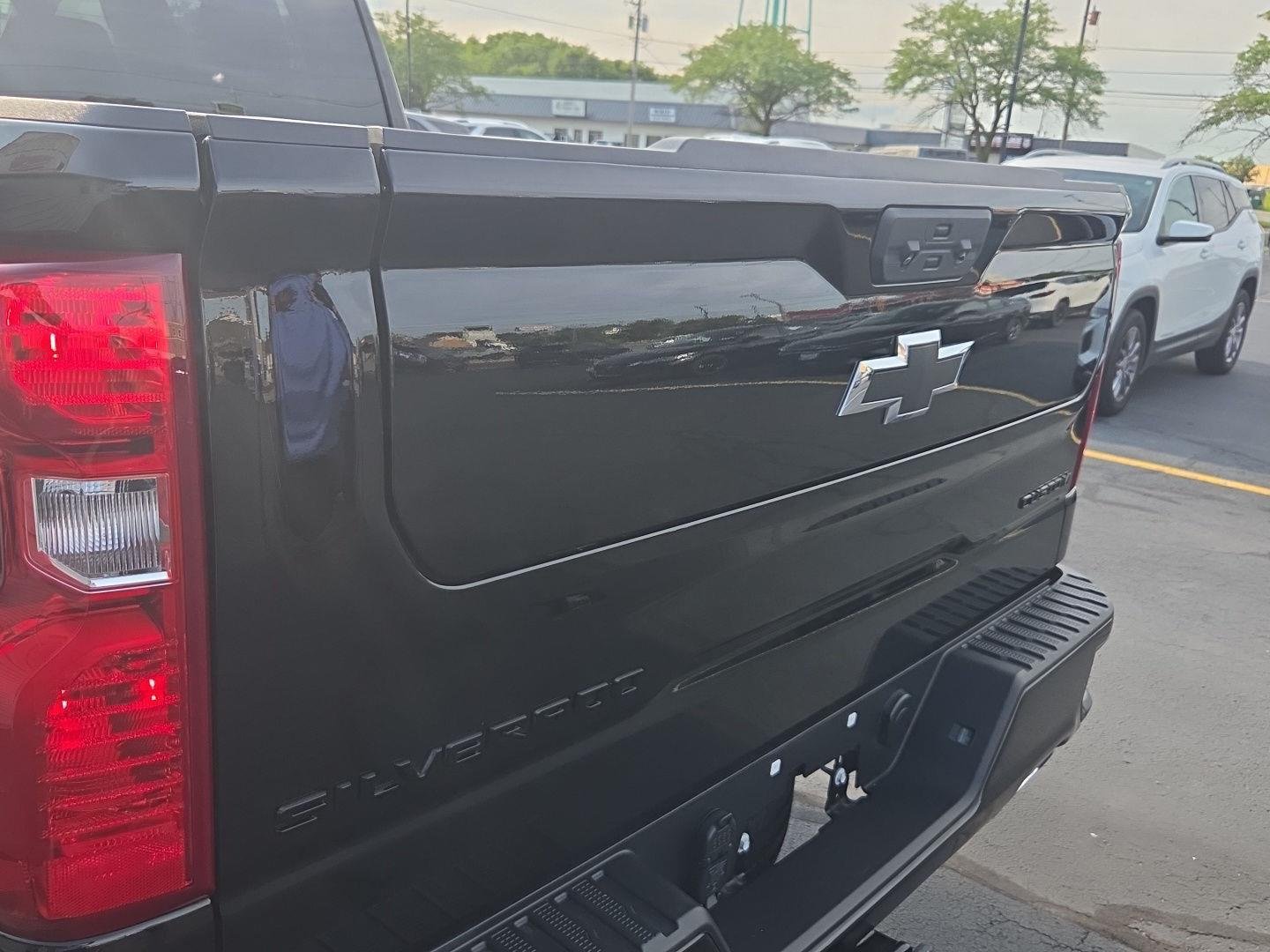 Used 2023 Black Chevrolet Custom Trail Boss image 6