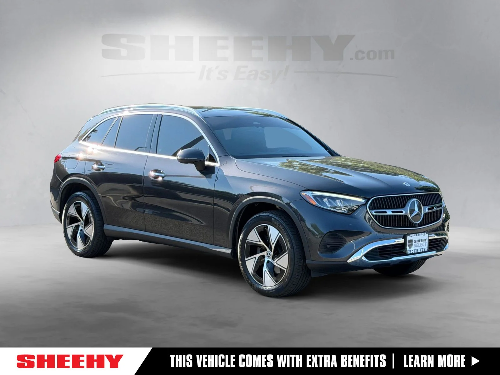 Used 2024  Mercedes-Benz GLC 300 image 1